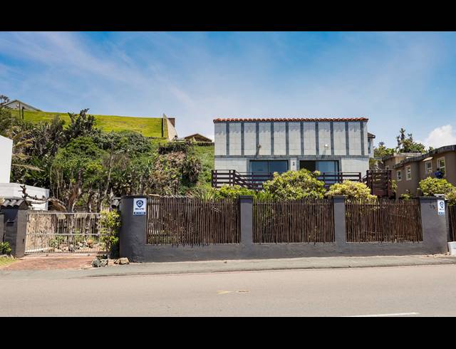 6 BEDROOM FREEHOLD FOR SALE IN BLUFF